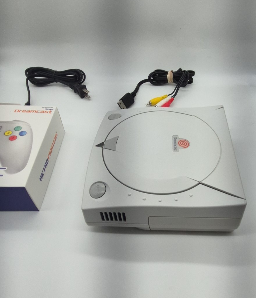Sega Dreamcast Console w/ New Clock Battery & Striker DC Wireless Controller