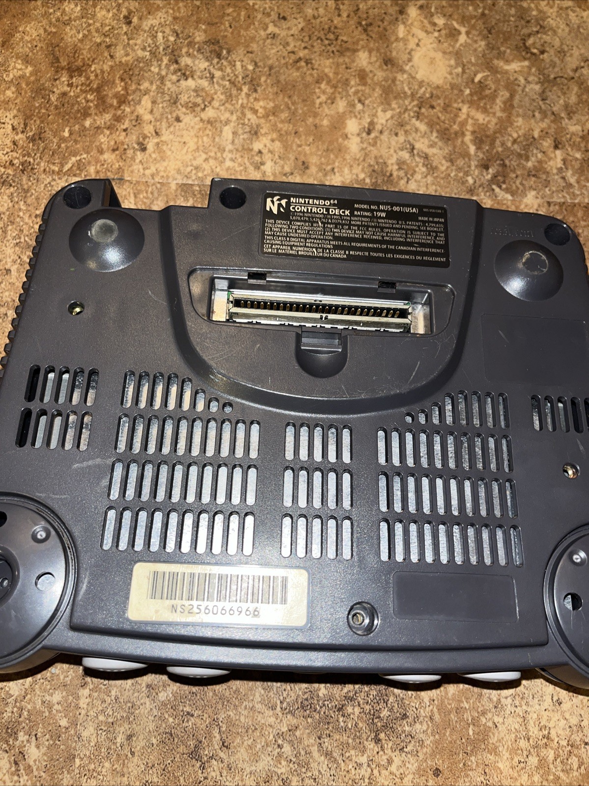 Nintendo 64 N64 Video Game Console Control Deck Only NUS-001 Powers On For Parts