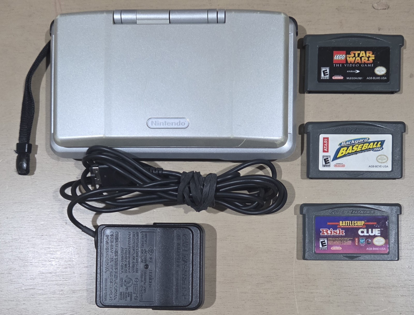 Nintendo DS Silver Handheld System – NTR-001 – TESTED AND WORKING + 3 Games