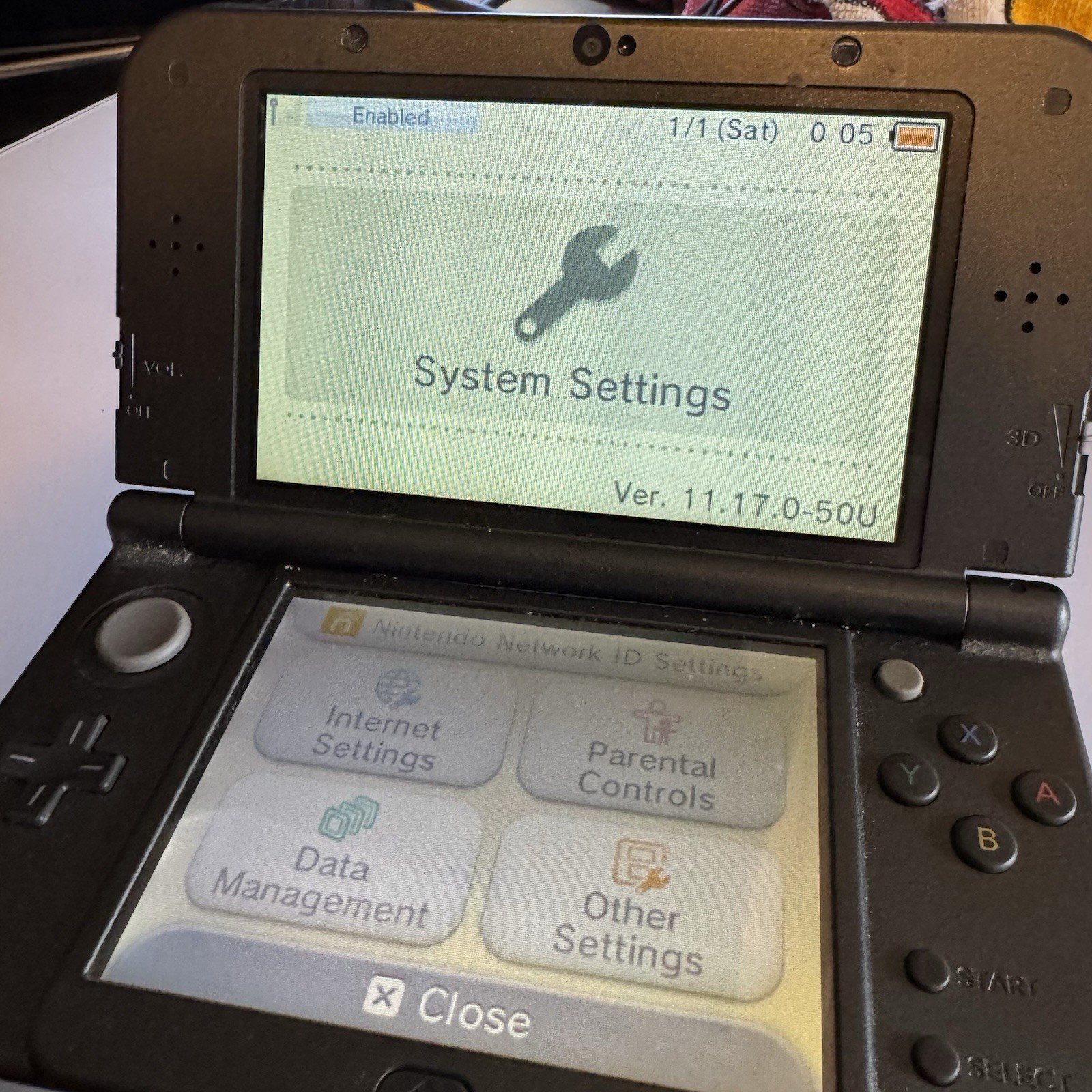 Nintendo New 3DS XL 4Gb SD card + Charger Silver Gray Black – Tested