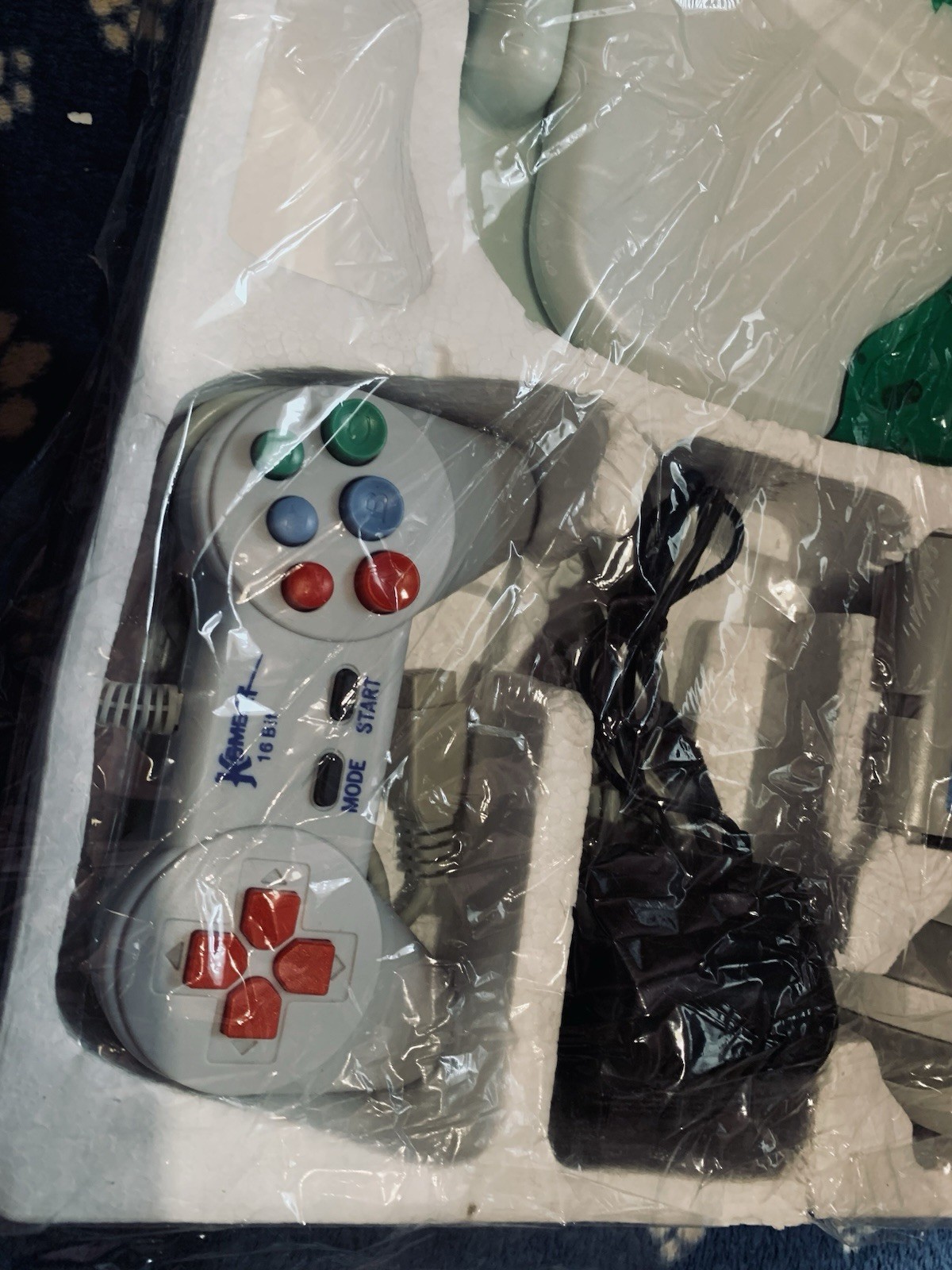 Super Kombat 16 Sega (Сега) 16-bit Clone (MD) Collectible Game Console (Rare)