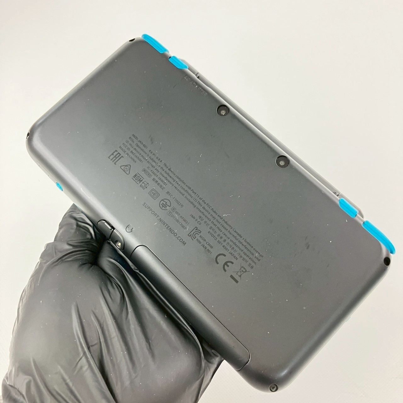 Nintendo new 2DS XL LL Turquoise x Black Console Boxed S Rank Japanese Only 18