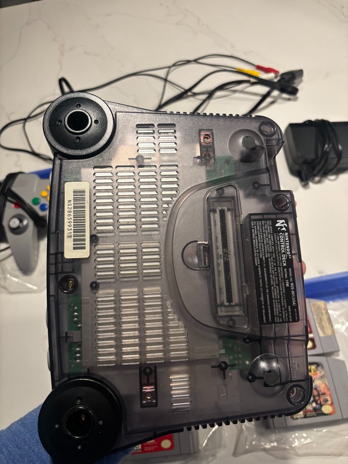 N64 Smoke Black Funtastic Bundle — 4 Games + OEM Controller + Memory Card — Rare