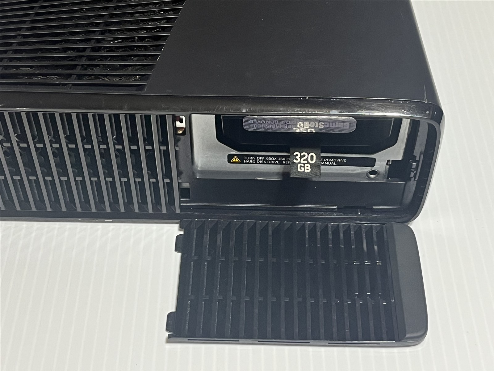 Xbox 360 S Slim 1439 320GB Bundle with Controller – Fully Refurbished -Fast Ship