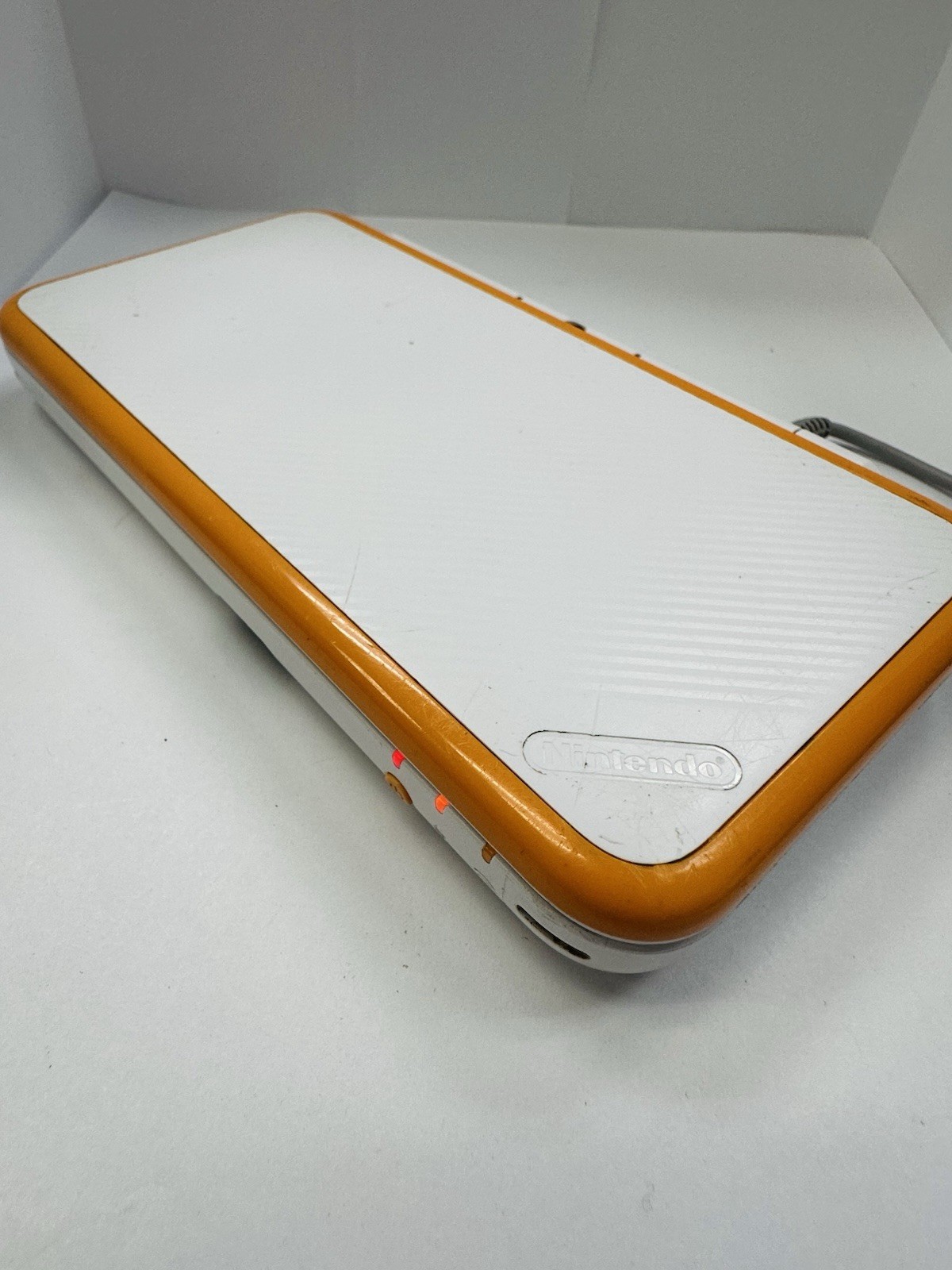 New Nintendo 2DS XL Handheld Game Console JAN-001 White/Orange