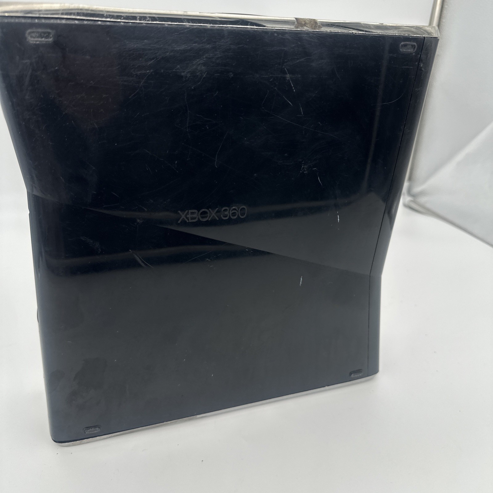 Microsoft Xbox 360 S Console Only, Model 1439 Black WORKS *No Hard Drive*
