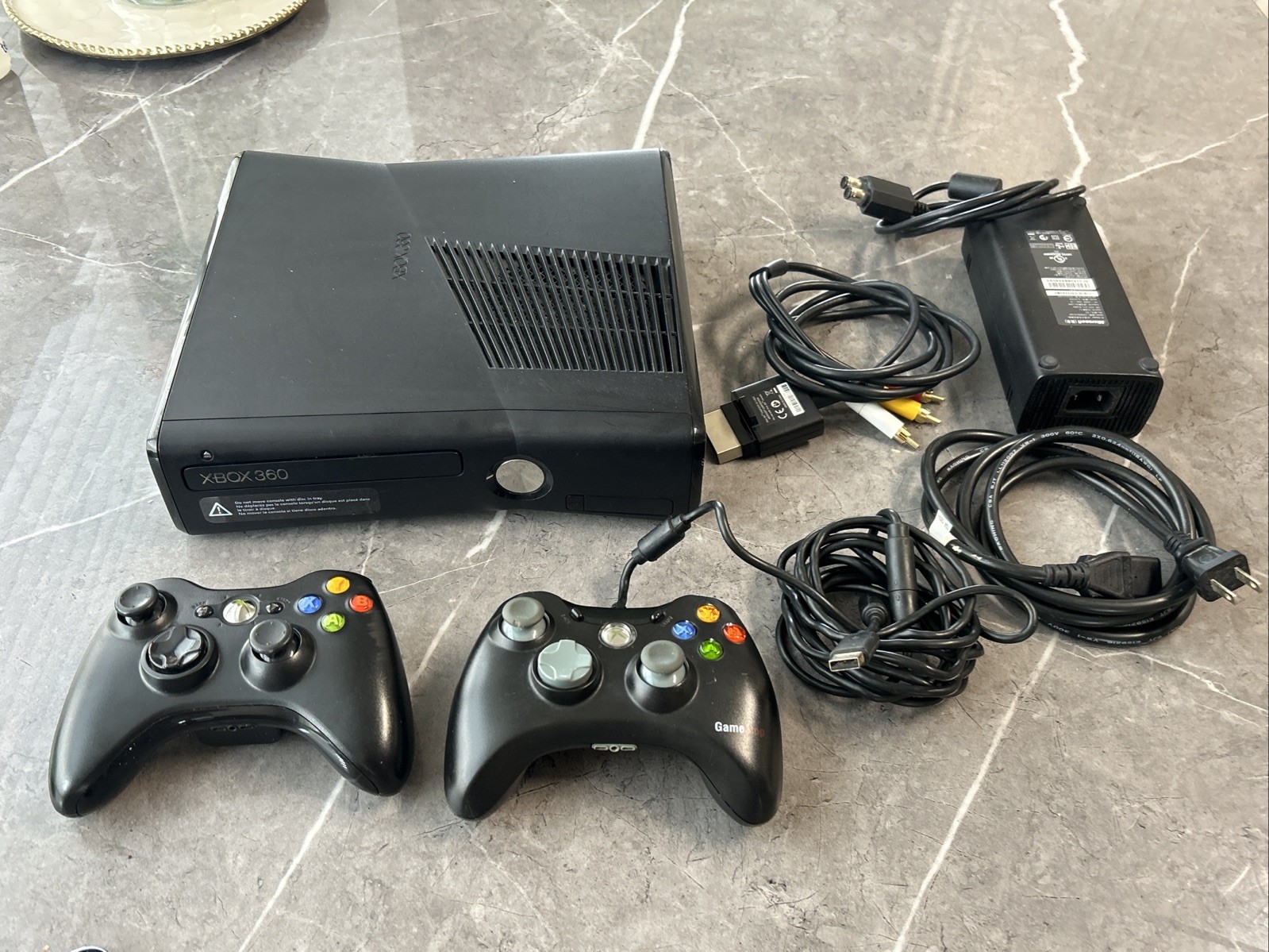 Microsoft Xbox 360 S (320GB HDD) console w/ 2 Controllers
