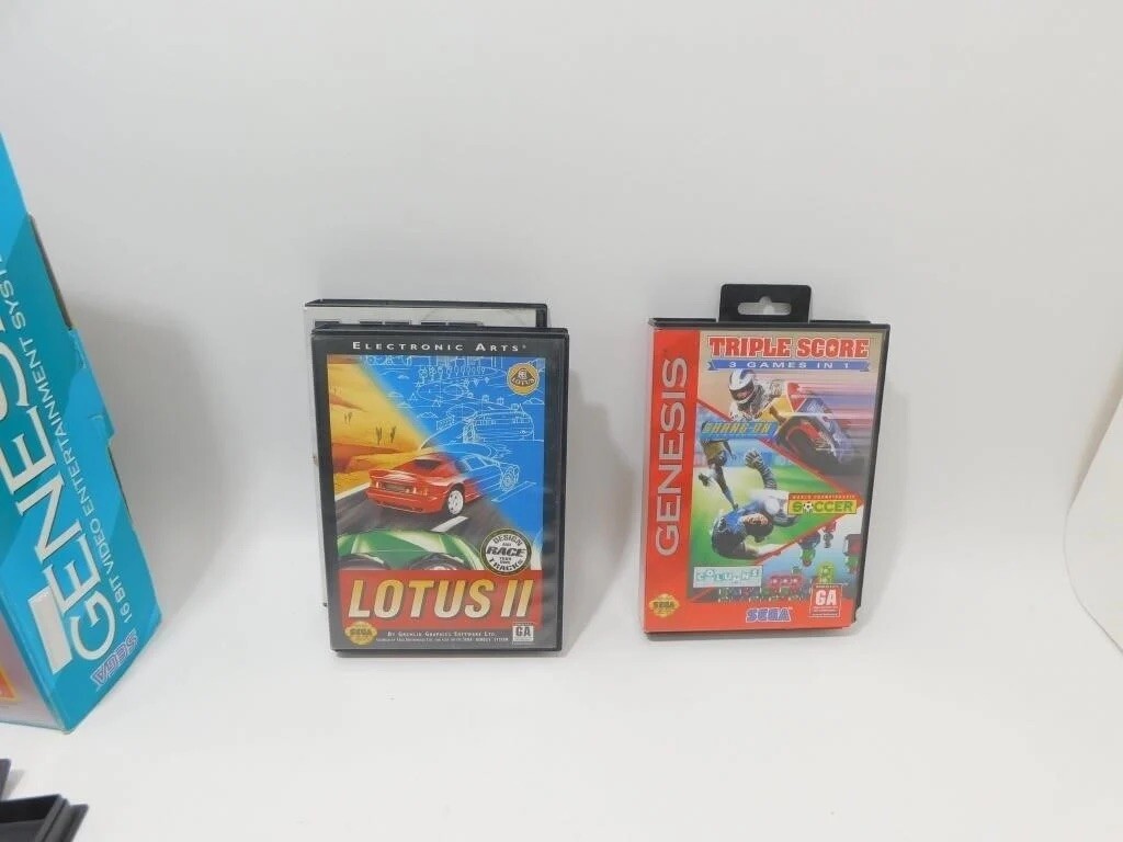 SEGA GENESIS Core System 3 VIDEO GAME CONSOLE BUNDLE with Games and Box