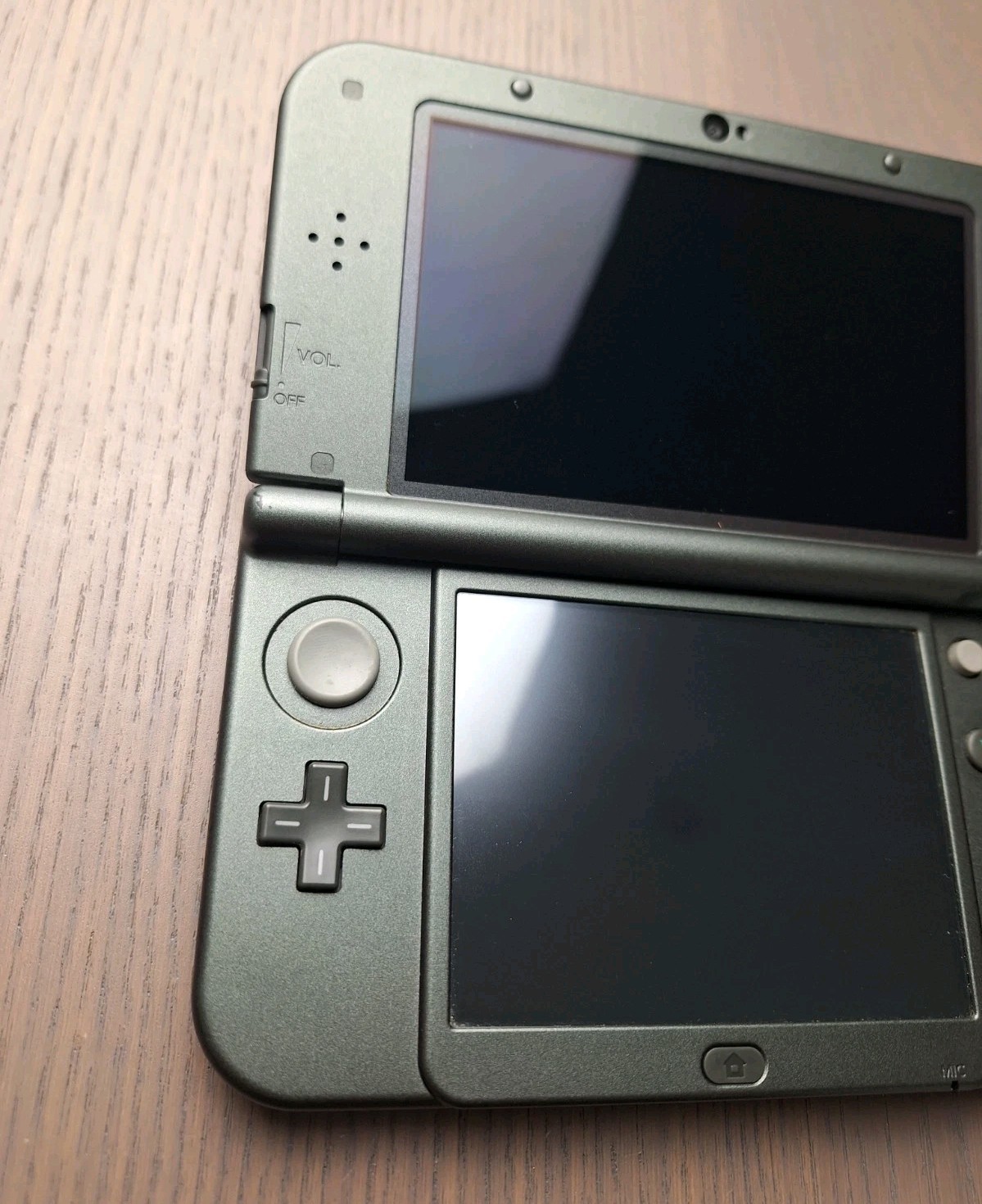 New Nintendo 3DS XL Metallic Black | Charger 32GB SD Card | REGION FREE TOP IPS