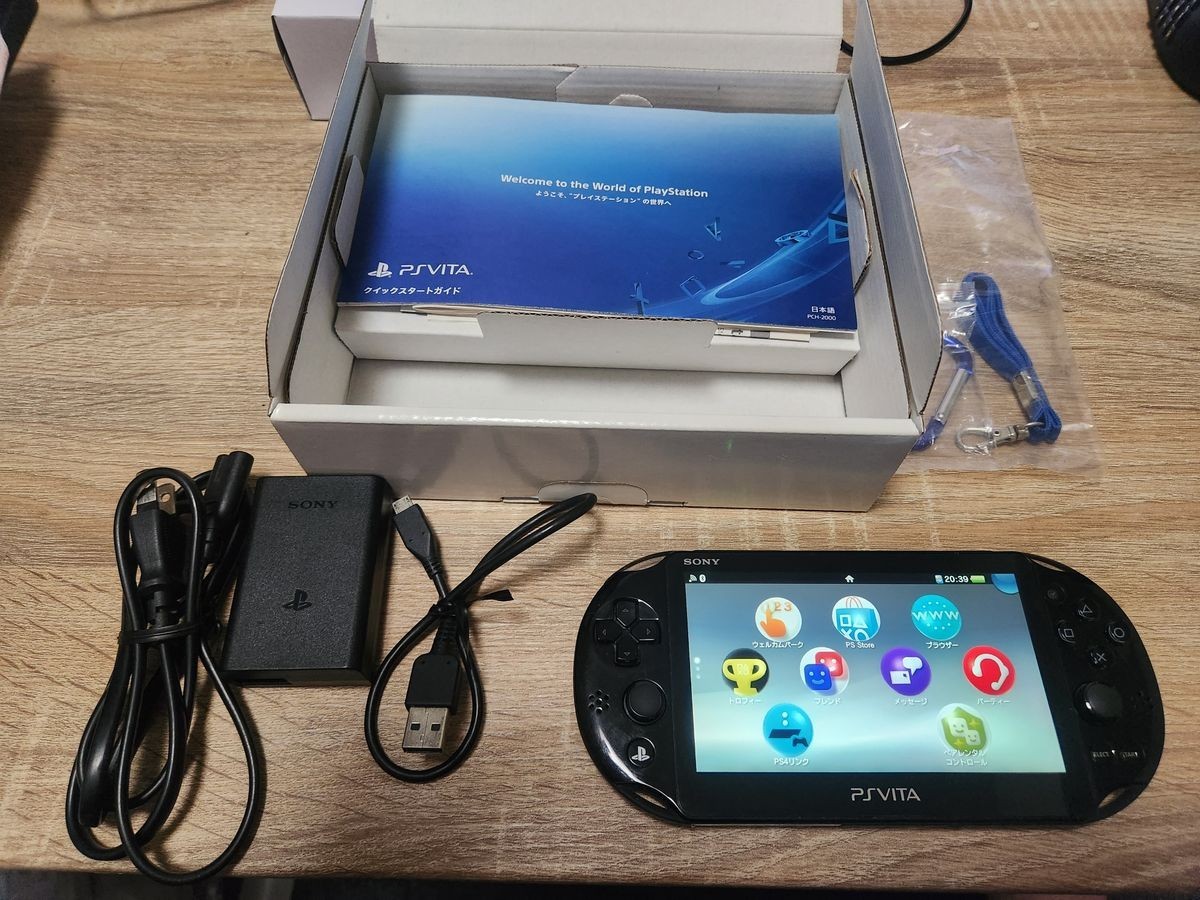 Sony PS Vita Slim PCH-2000 Black CIB w/ Charger & 8GB Memory Card Japan Tested