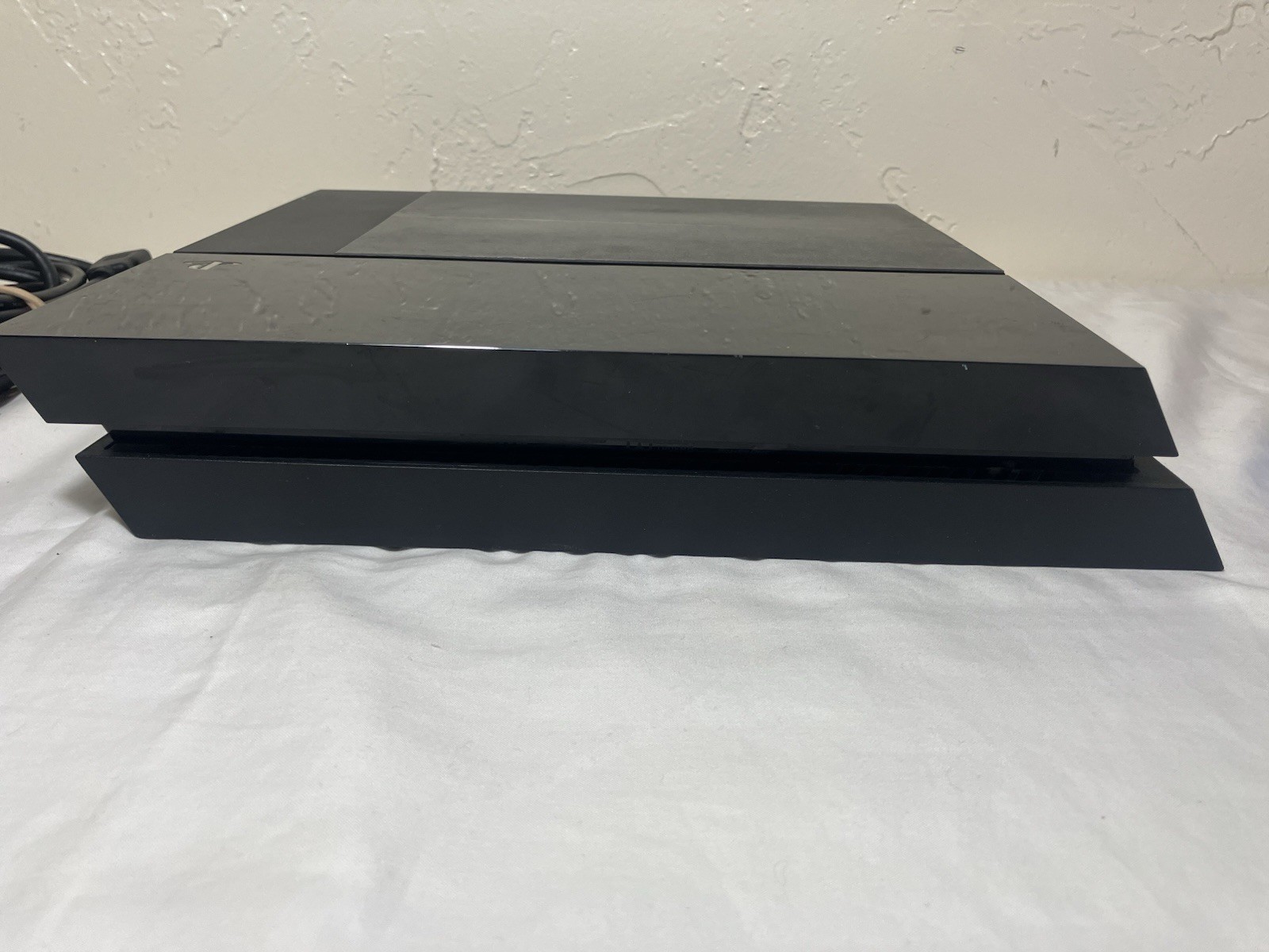 Sony Playstation 4 PS4 Console CUH-1001A CLEAN NEW THERMAL PASTE 500GB 3 Games++