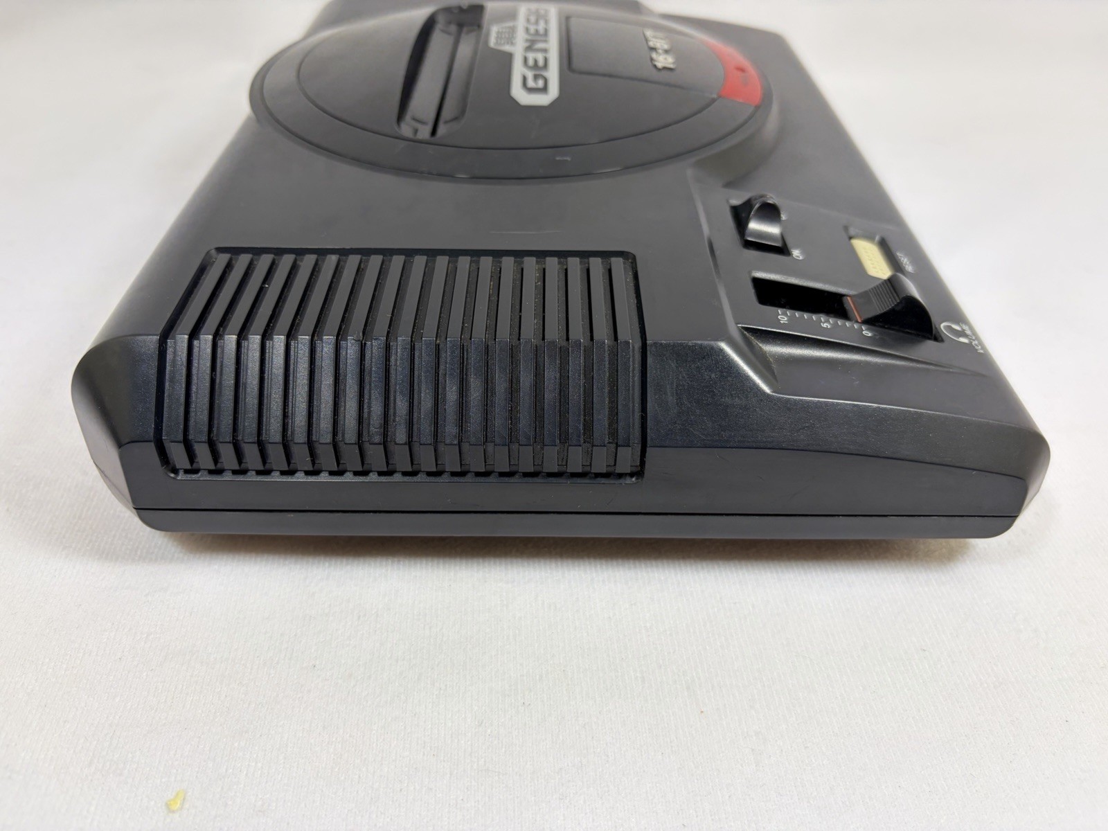 Sega Genesis Model 1601 Video Game Console With Cables 1 Controller Tested Works