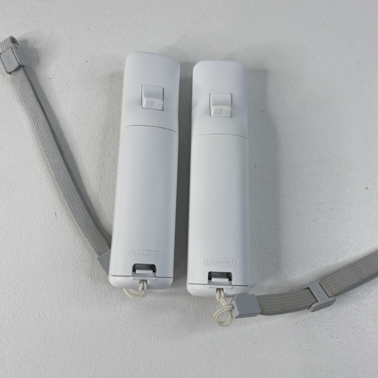 Nintendo Wii RVL-001(USA) Console Bundle Tested W/ Controllers Sensor Bar & More