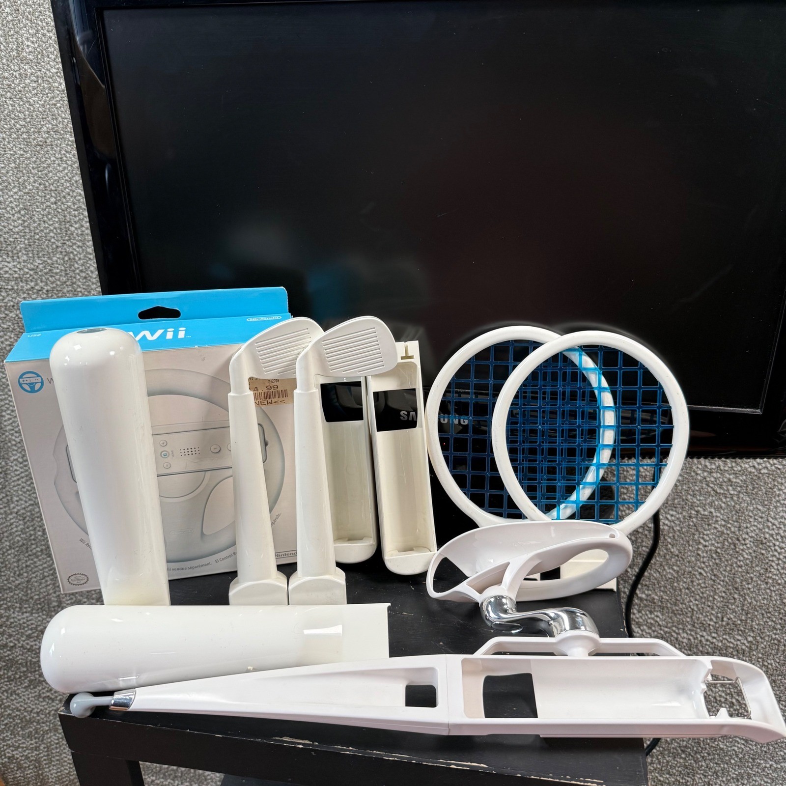 Nintendo Wii RVL-001 Console Bundle White Sports Accessories 7 Games Wii Wheel
