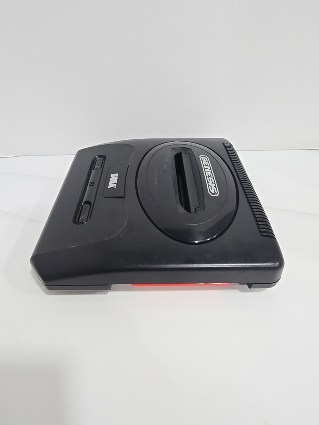 Sega Genesis II Console Model 1631 + 1 Controller & Joe Montana Football TESTED