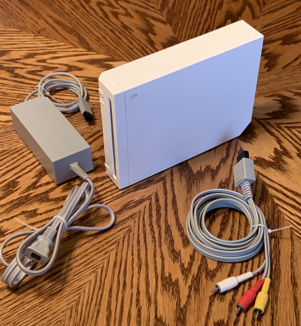 Nintendo Wii Console White RVL-001 (USA) Gamecube Port Power AV Cord 2006 Tested
