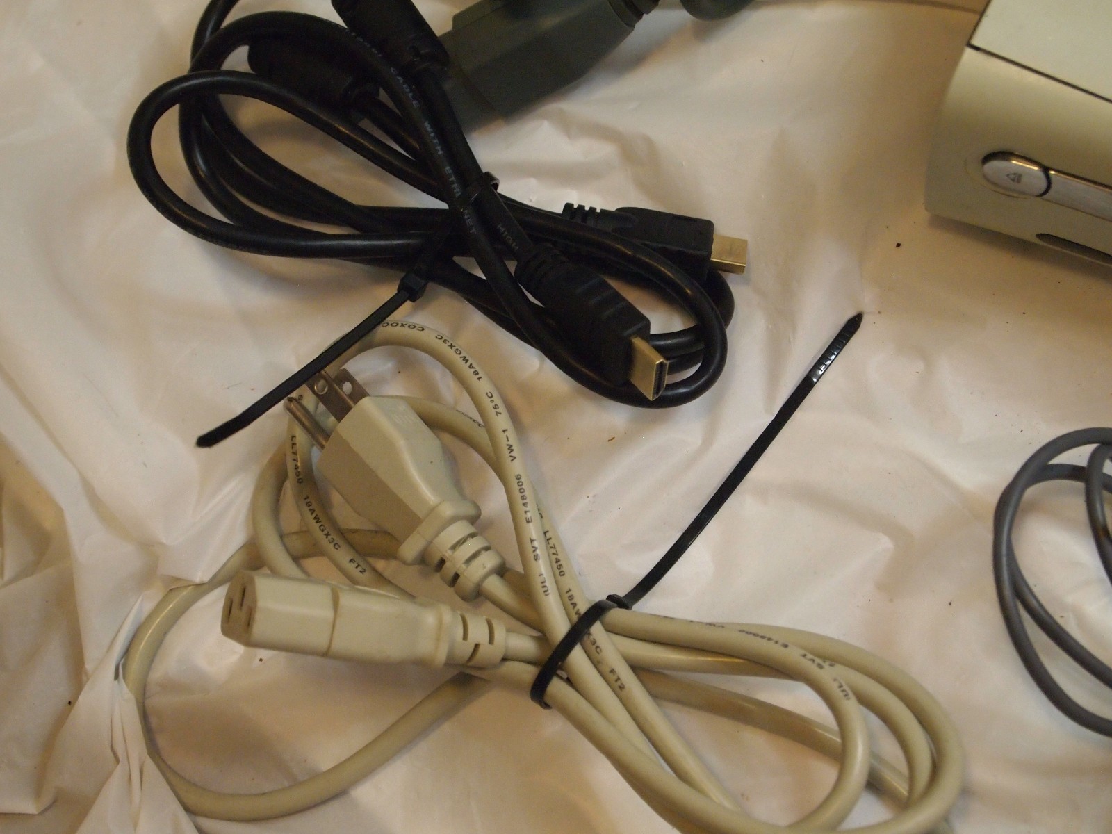 Xbox 360 120gb hdd Console, With 4 Game Lot