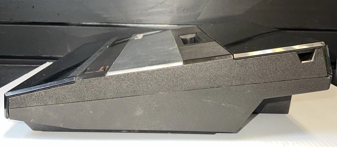 Atari 5200 Console 4-Port,working condition No Wires No Controllers preowned