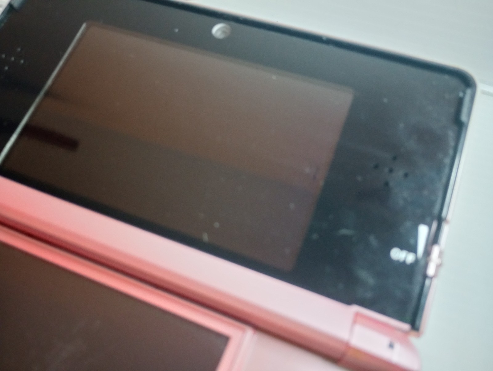 Nintendo 3DS CTR-001 Pearl Pink with OEM Charger Good Shape Some Screen Scratch