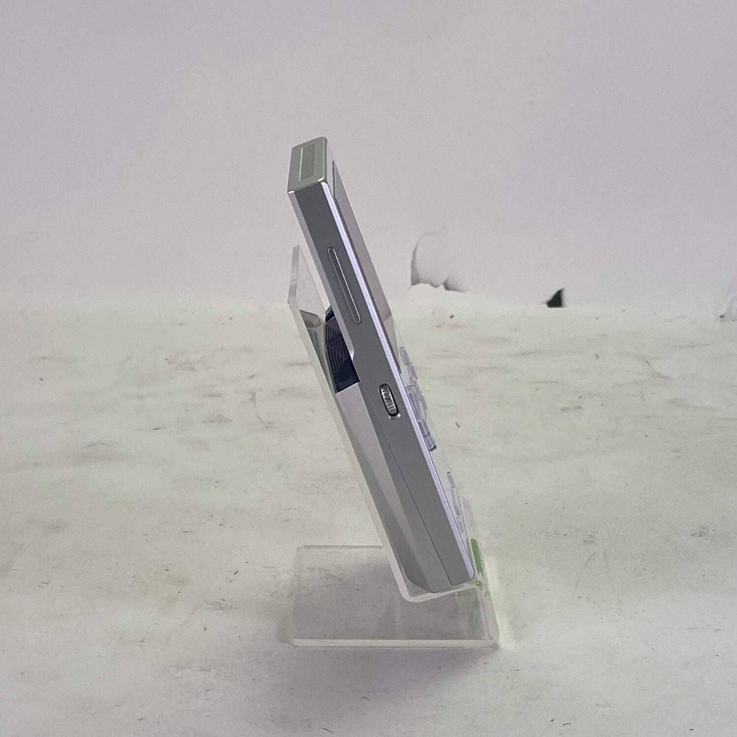 Ayaneo Pocket VERT 3.5″ snapdragon 8+ Gen 1 8GB RAM 128GB Aurora White PVERT12