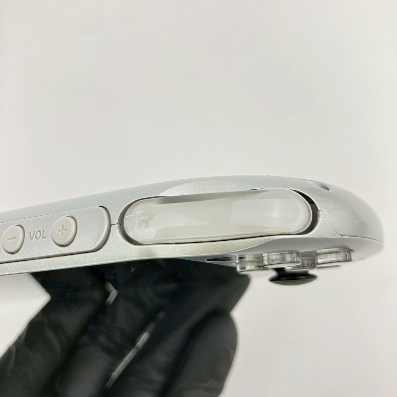 PS Vita PCH-2000 Silver Console Only S Rank Sony PlayStation Region Free 254