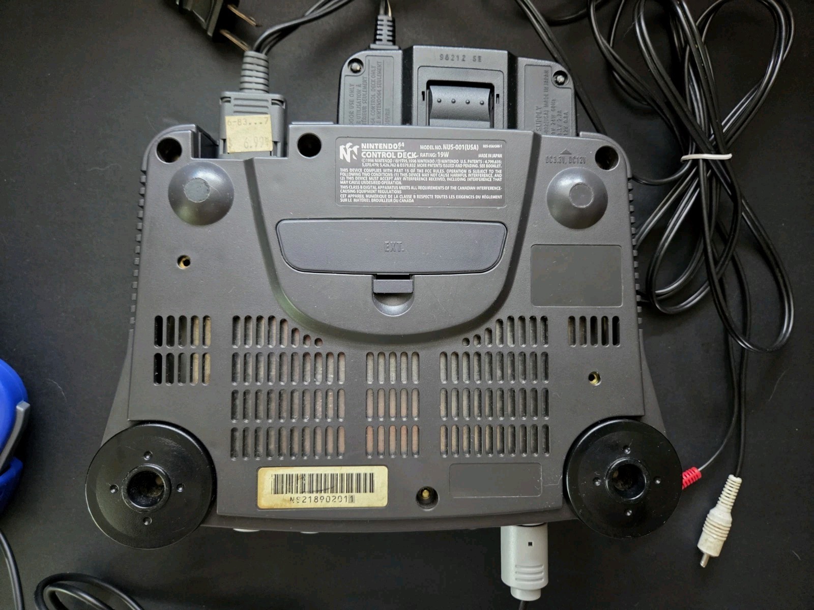 Nintendo 64 NUS-001 (USA) Console For Parts/Repair-Powers On, Cords & Controller