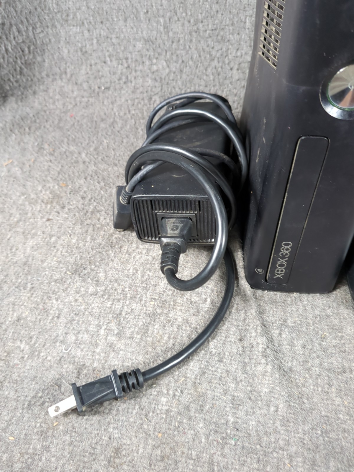 Xbox 360 S Console Model 1439 with Power Cord & Controller Tested