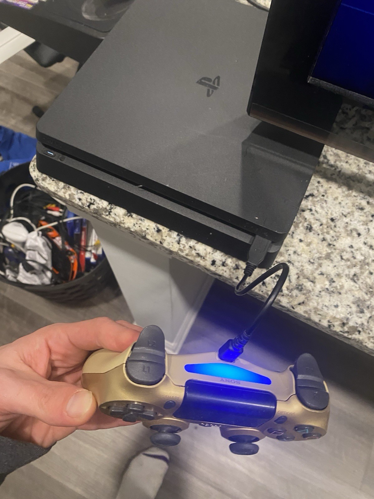 Sony PlayStation 4 Slim 500GB Console CUH-2215A Tested W/ Gold Controller/Games