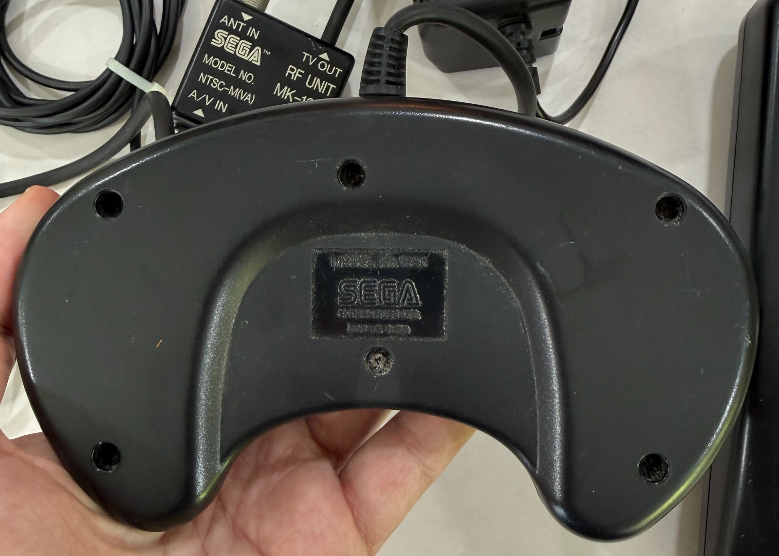 SEGA Genesis Model II / 2 – Working – OEM Controller, RF Unit, and AC Power Unit