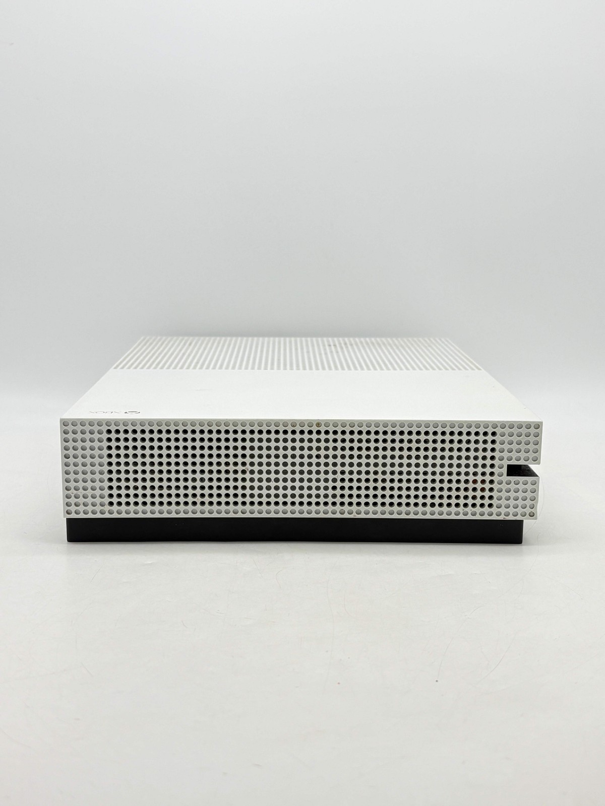 Microsoft Xbox One S (Model 1681) 500GB White Video Game Console Only