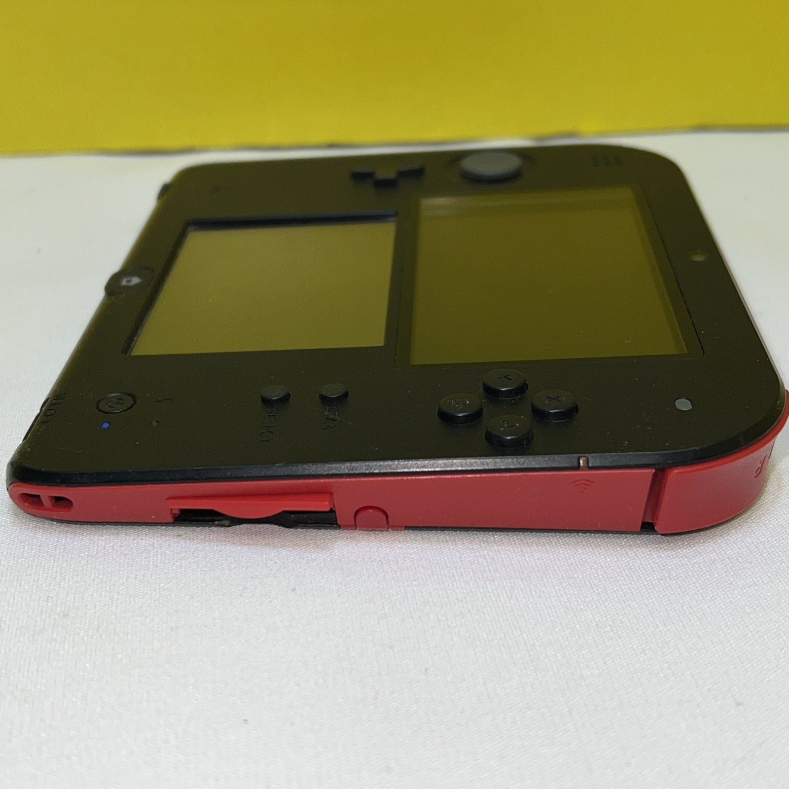 Nintendo 2DS Handheld Game Console FTR-001 Blk/Red Tested + Guitar Hero On Tour