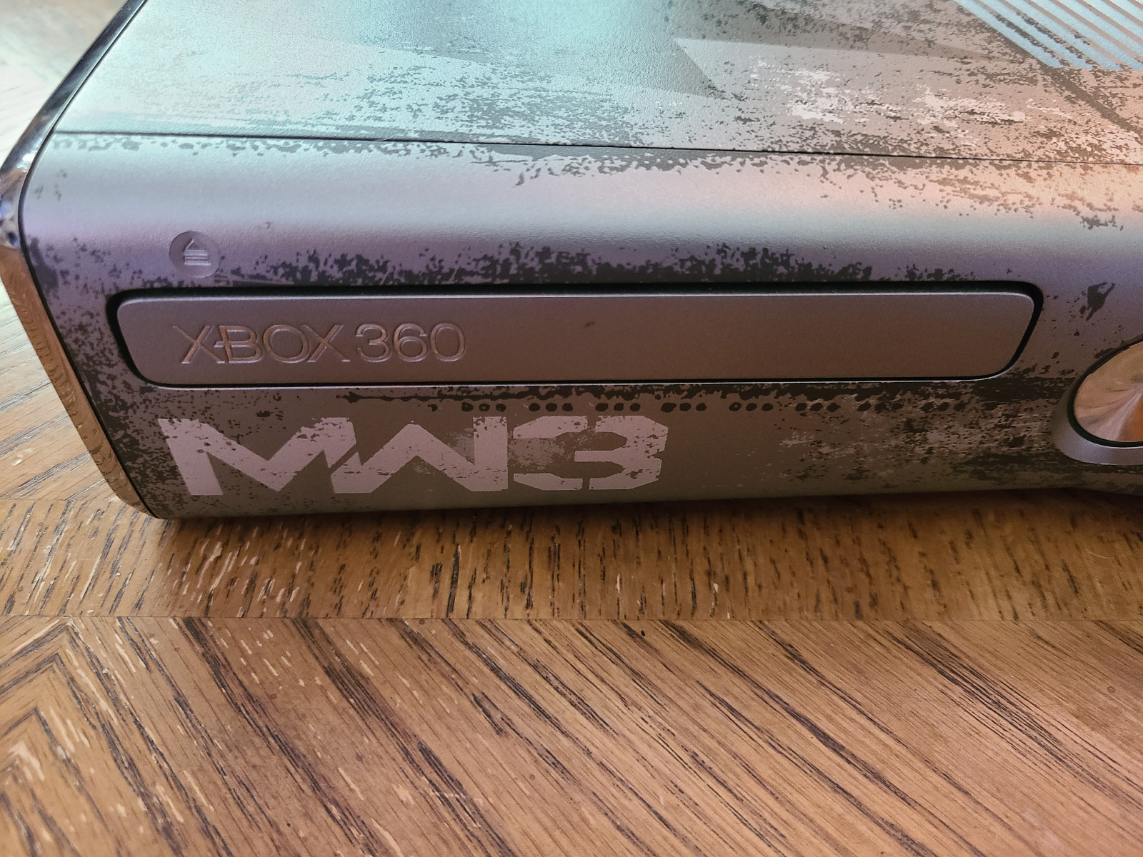 Microsoft Xbox 360 S Modern Warfare 3 320GB Limited Edition Console