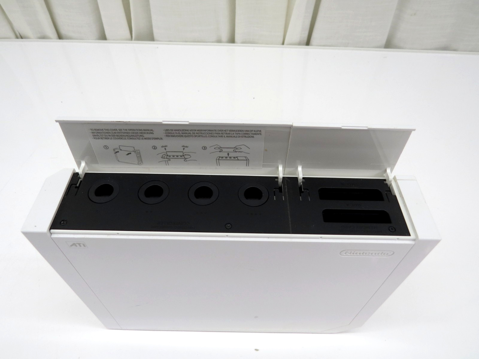 Nintendo Wii Game Console RVL-001 USA White W/Controller, Power, HDMI Adapter