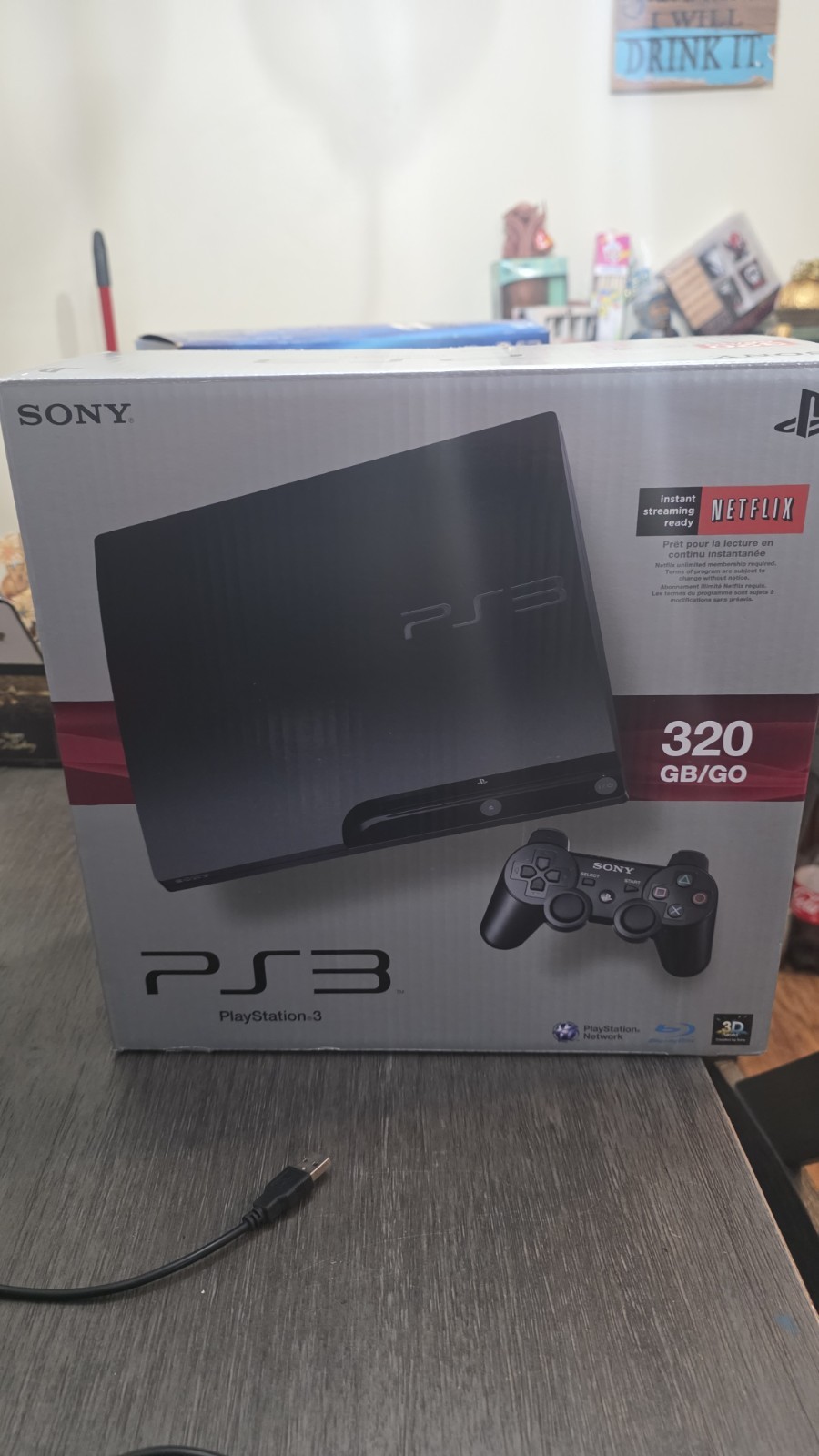PlayStation 3 320GB Slim Bundle Call Of Duty: Modern Warfare 3 PS3