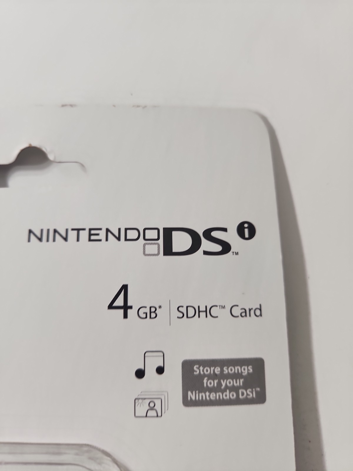 Nintendo Ds Wii 4 Gb SDHC card. SanDisk