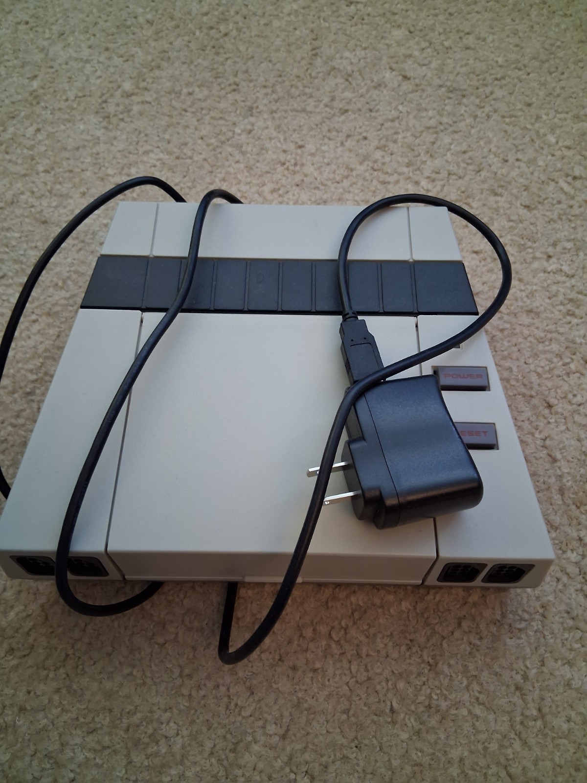 Nintendo NES RetroUSB AVS