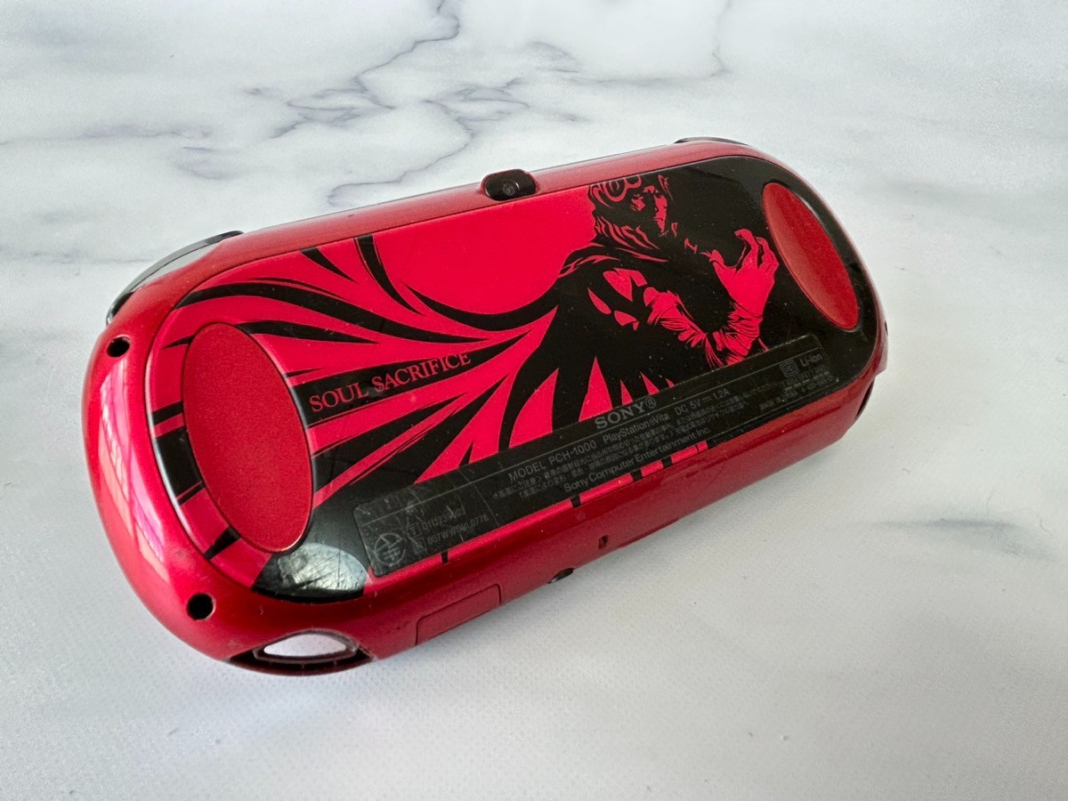 PS Vita 1000 SOUL SACRIFICE PREMIUM EDITION region free console