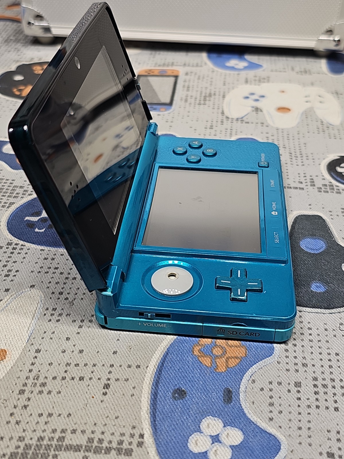 Nintendo 3DS Aqua Blue Handheld Handheld Console System CTR-001 PACKAGE DEAL