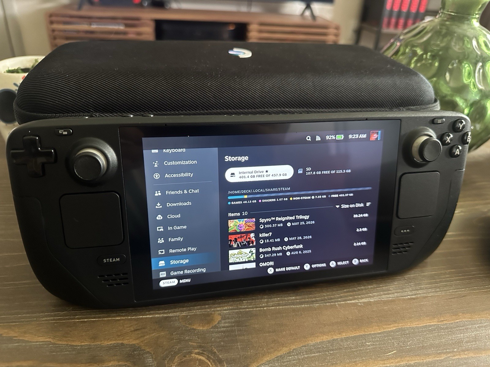 Valve Steam Deck Handheld System Black w/ Carrying Case Wi-Fi USB-C