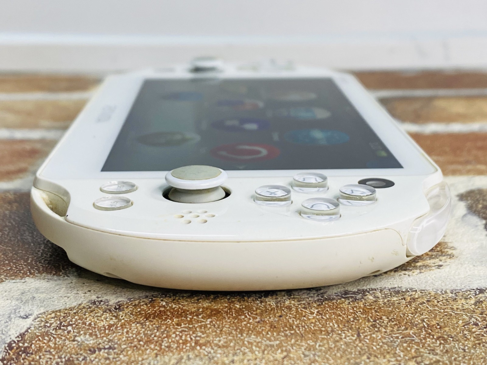 PS Vita Light Blue White PCH-2000 Sony Japan Mobile Case 16GB Charger Ex DDP