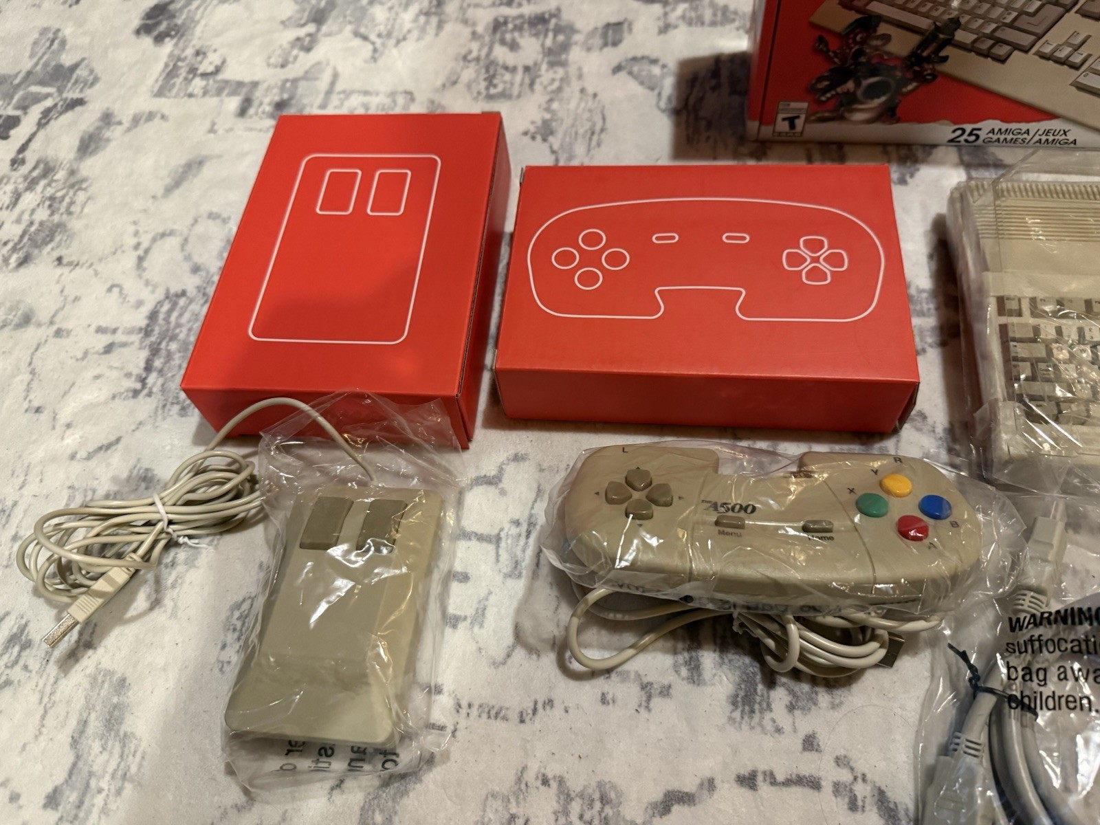 The A500 Mini (25 Amiga games)