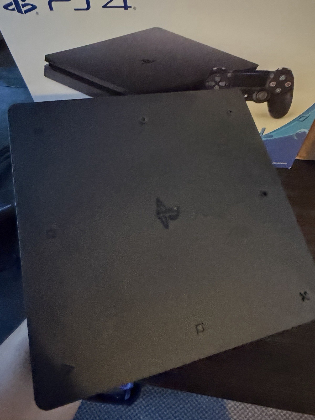 SONY PS4 SLIM 1TB CONSOLE CUH-2215B WITH 1 CONTROLLER, CABLES & BOX (WBP018061)