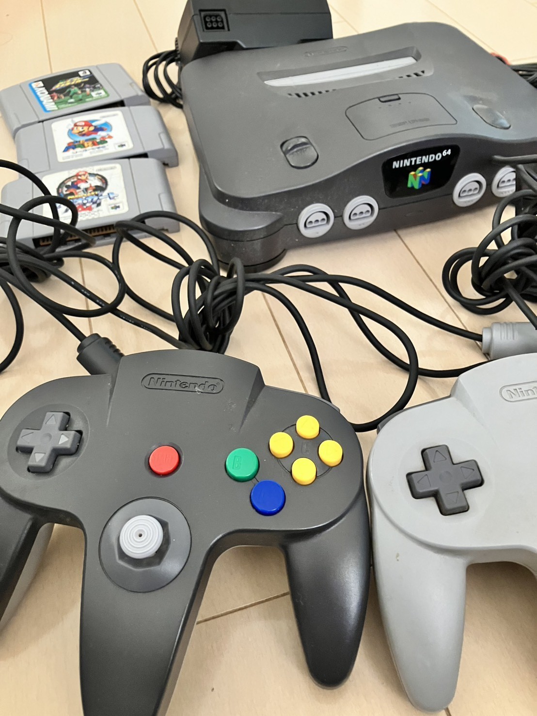 Nintendo 64 N64 Console Bundle 4 Controllers Mario Kart 64 Mario 64 Tested JP