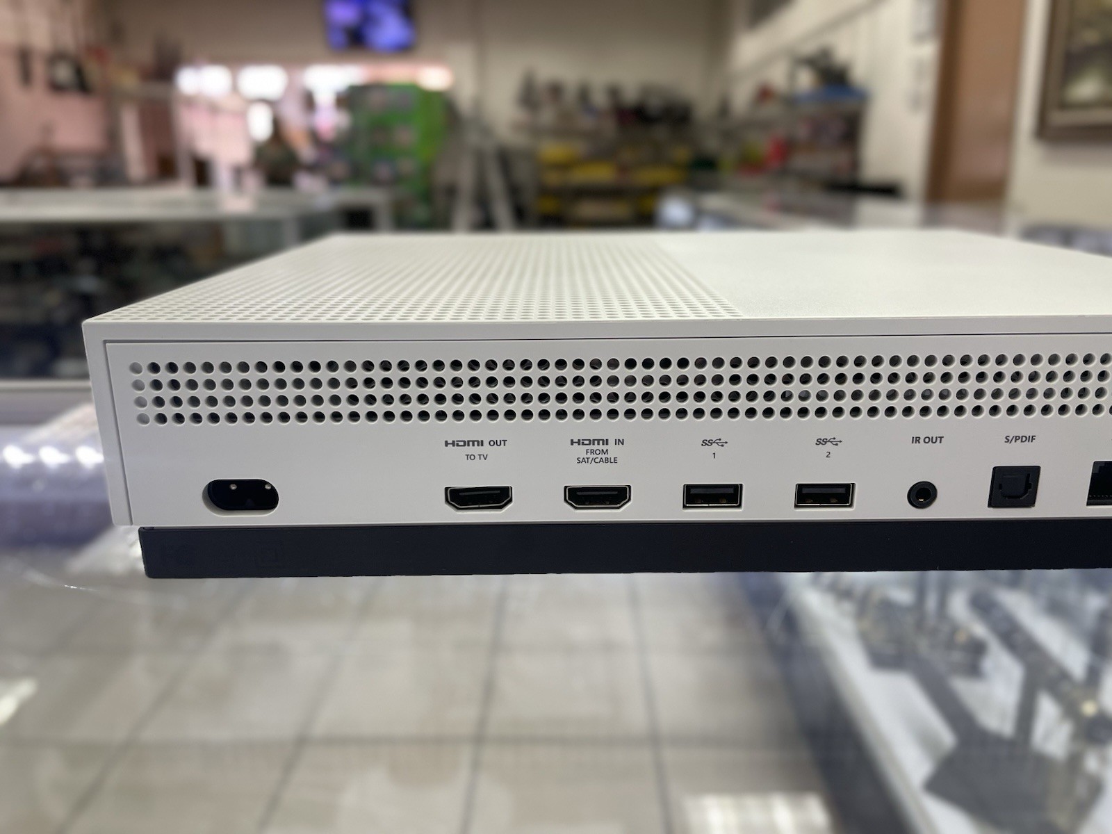 Microsoft Xbox One S All Digital Edition 1TB – White – Console Only Faulty HDMI