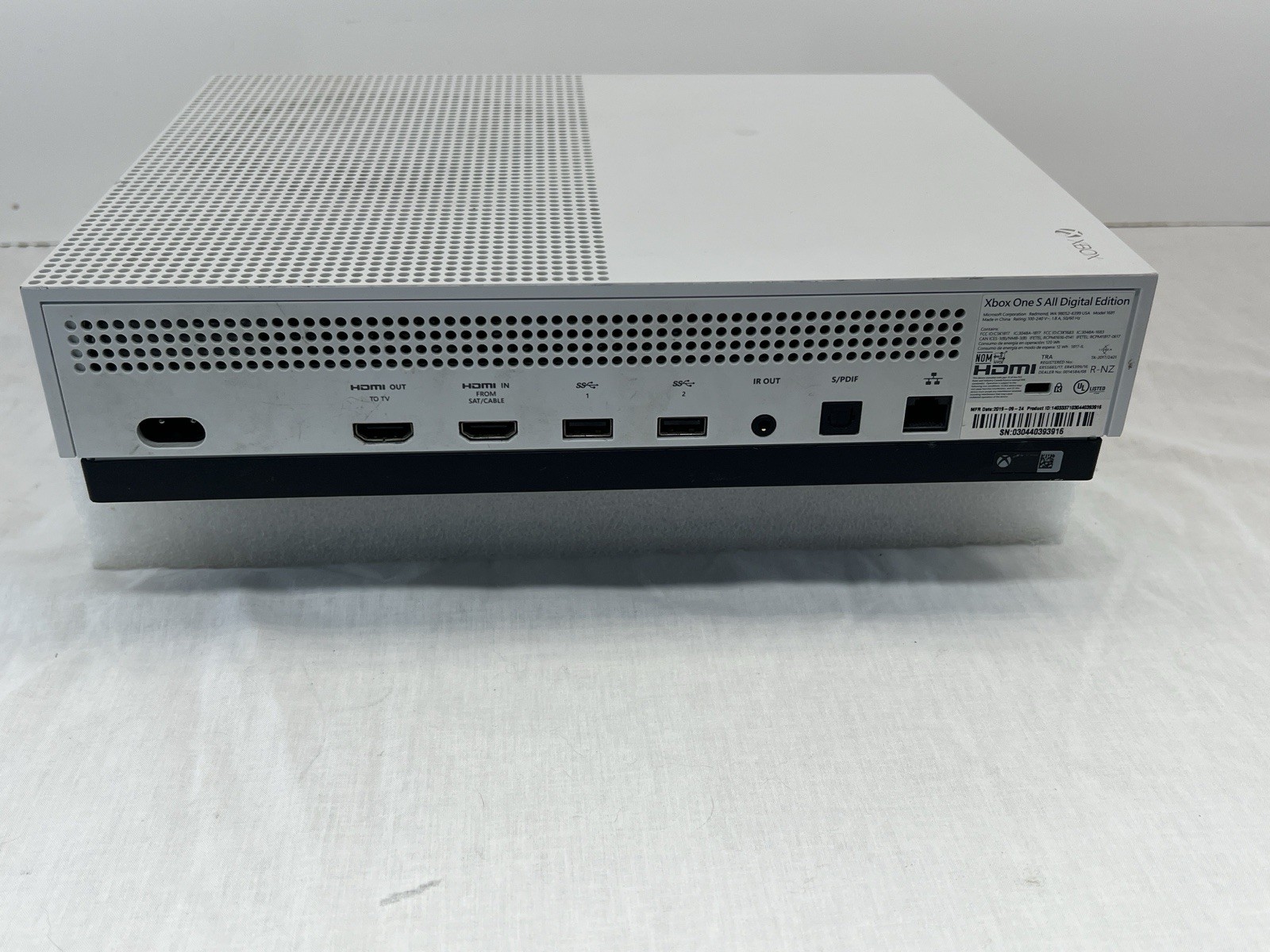 Microsoft Xbox One S Digital Edition 500gb Console Model 1681 Needs Repair
