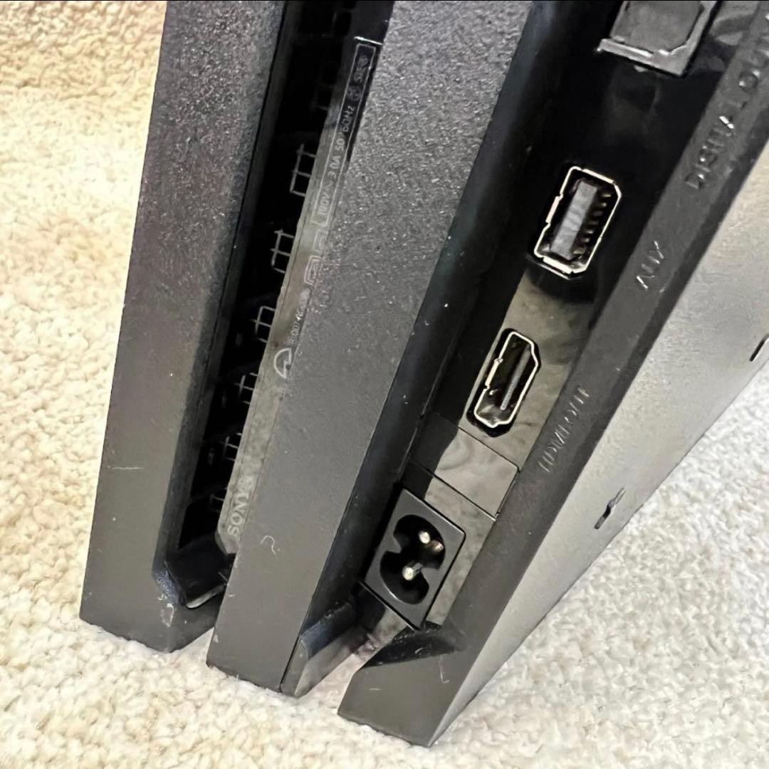 Sony PS4 Pro Kingdom Hearts III Limited Edition 1TB Console CUH-7200B USED