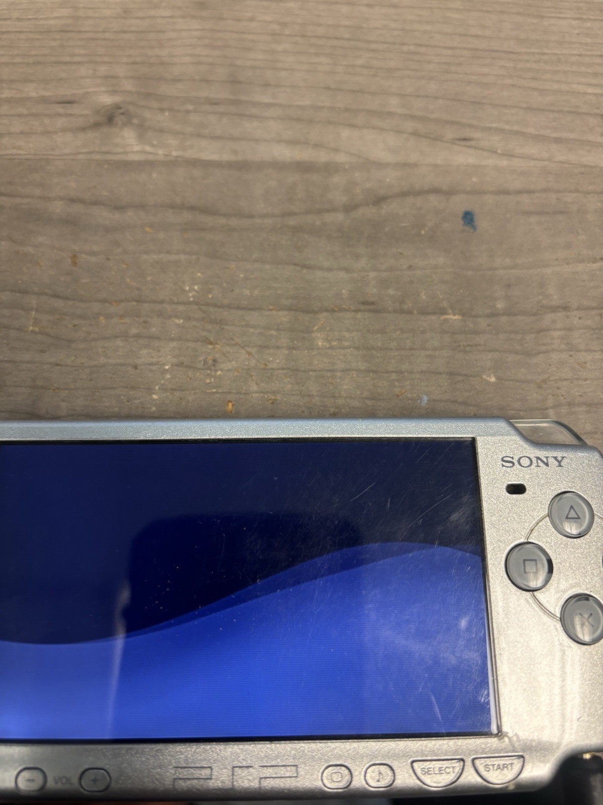Sony PSP-2001 Silver Console no battery