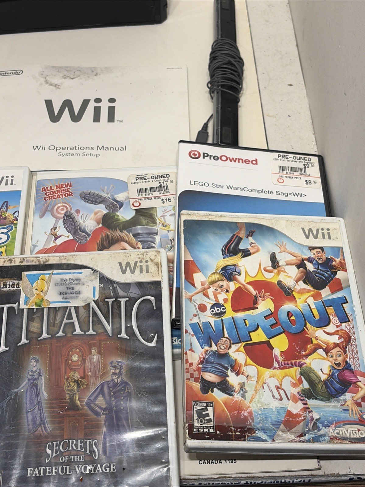 Nintendo Wii Console Bundle & games works. 8 Games. No Controller