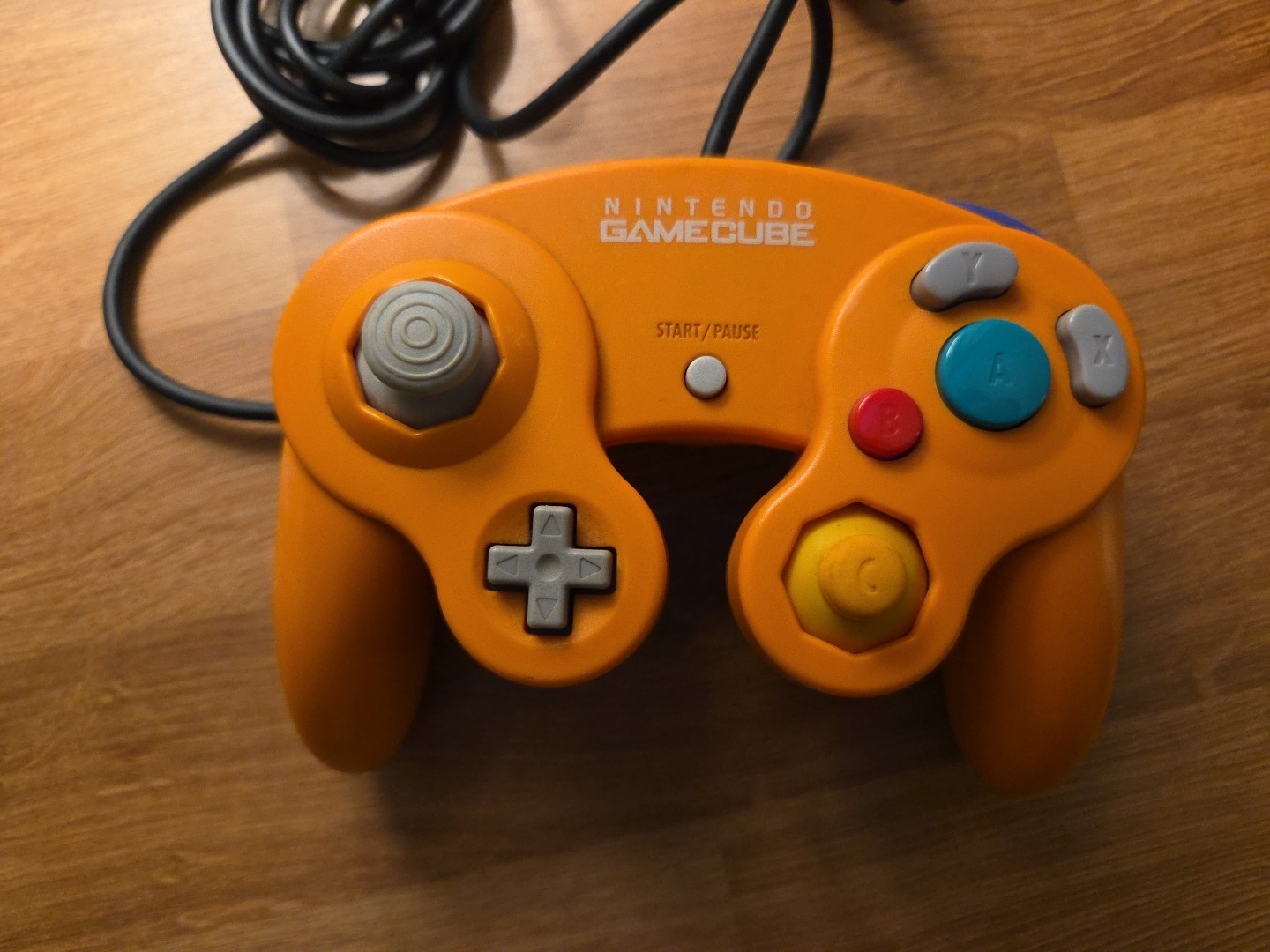 Nintendo Gamecube Orange Spide Console w/ Controller – NTSC-J – Tested & Working