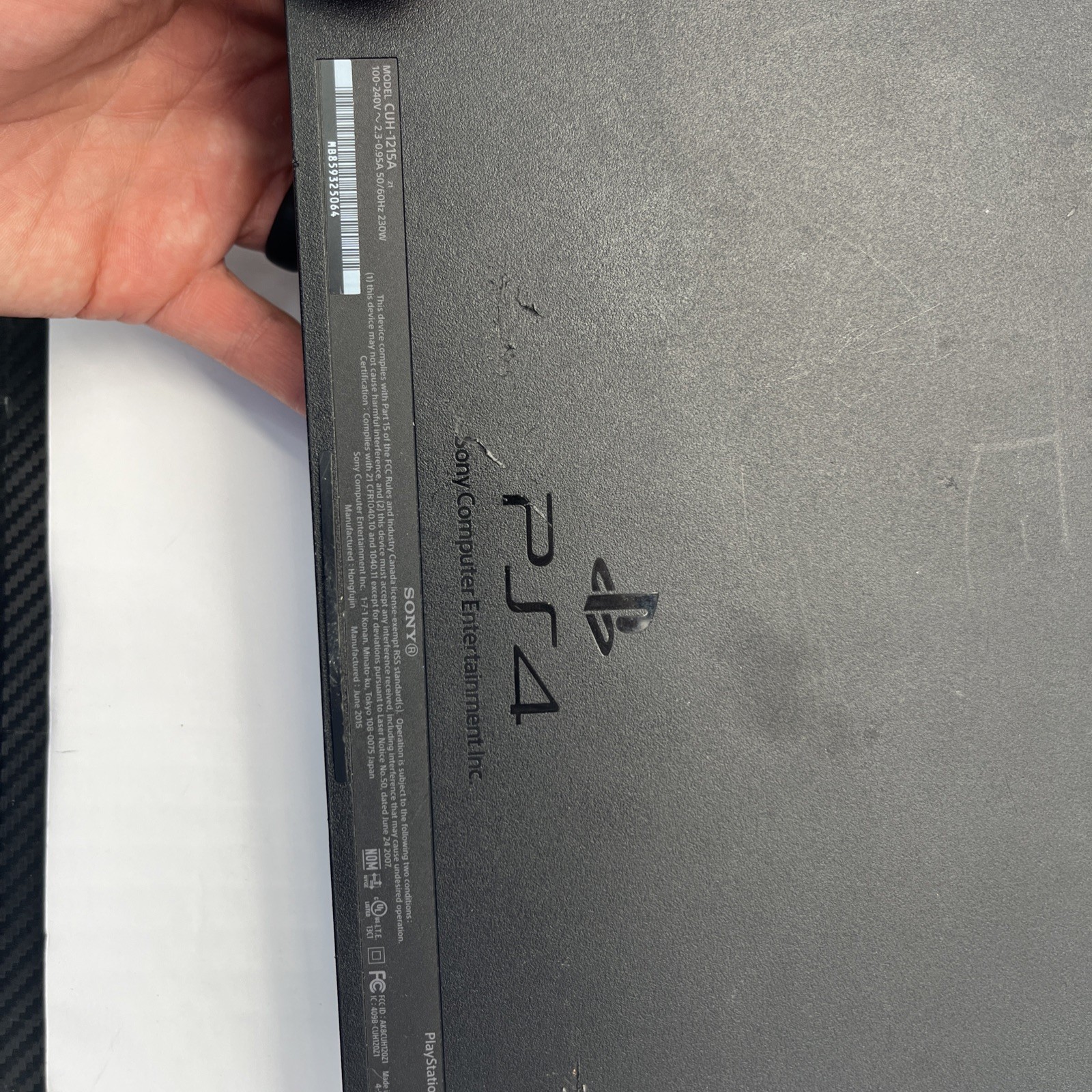 Sony PlayStation 4 CUH-1215A PS4